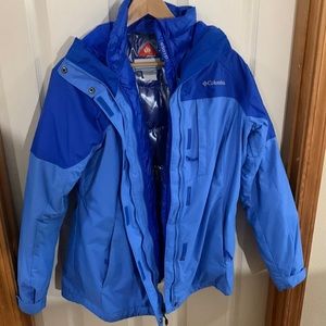 Columbia Size M two in one snow jacket